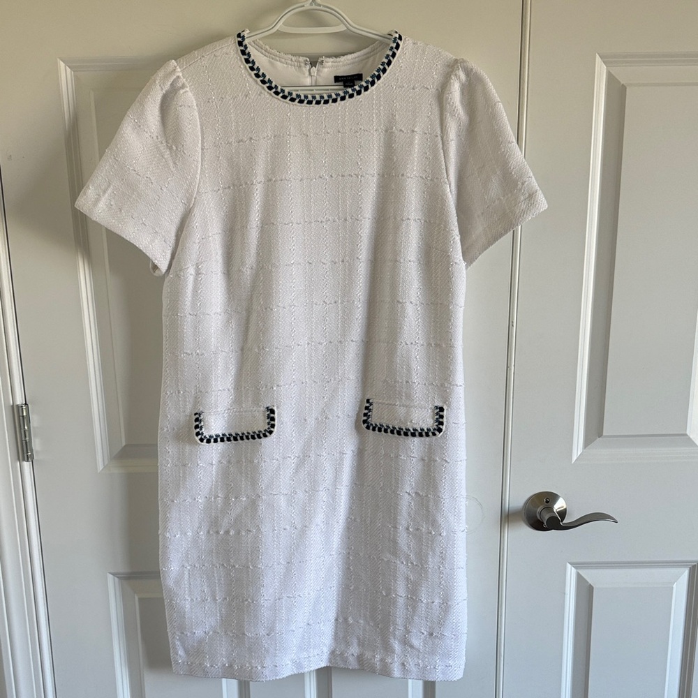 Ann Taylor White Tweed Pocket Shift Dress with Navy Trim - Picture 2 of 8